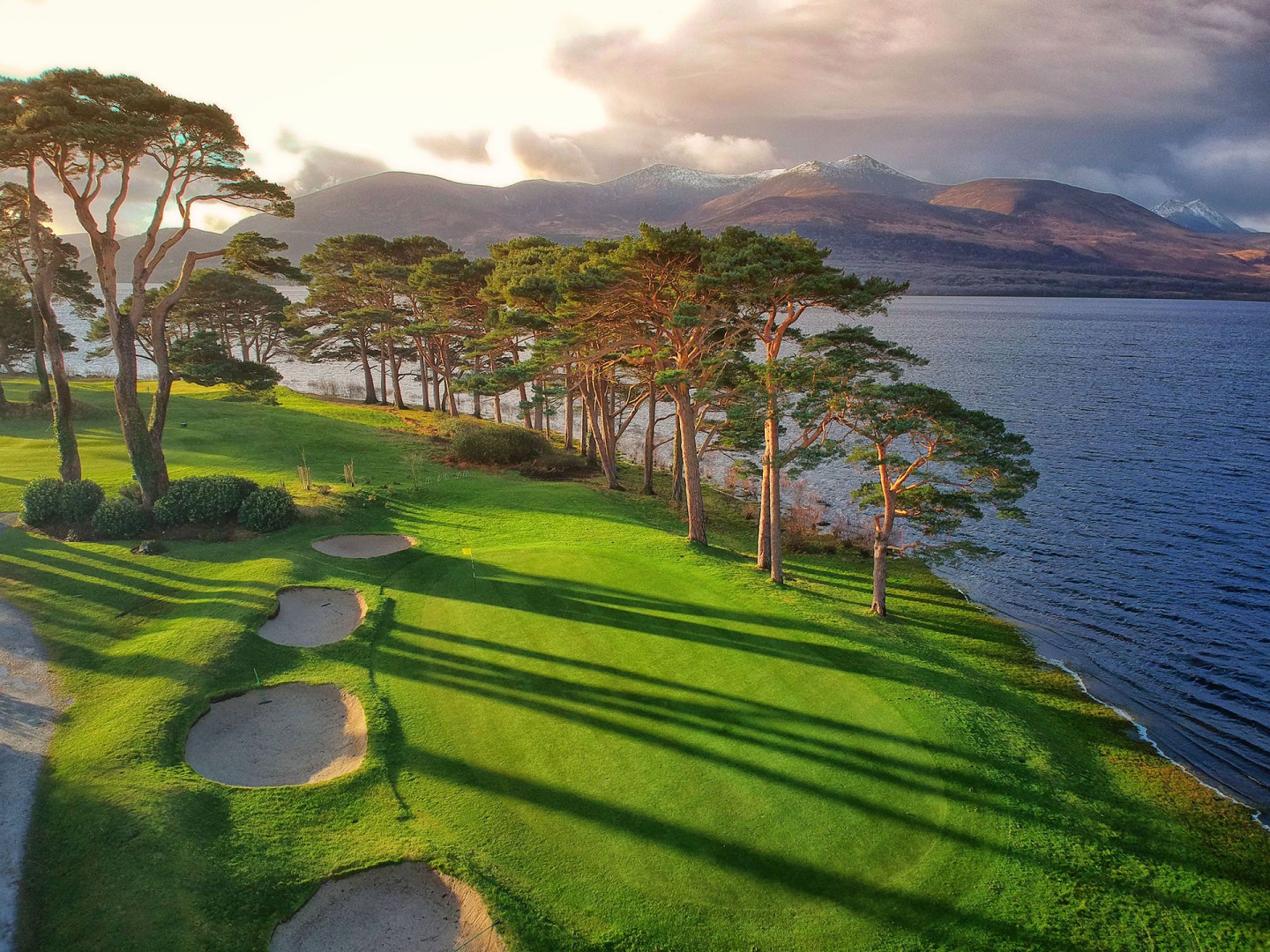 Southwest Ireland course by a lake