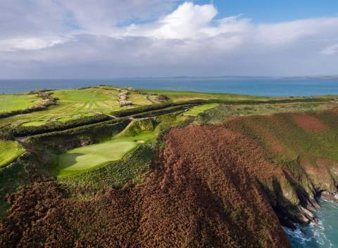 seafront golf course in southwestern Ireland