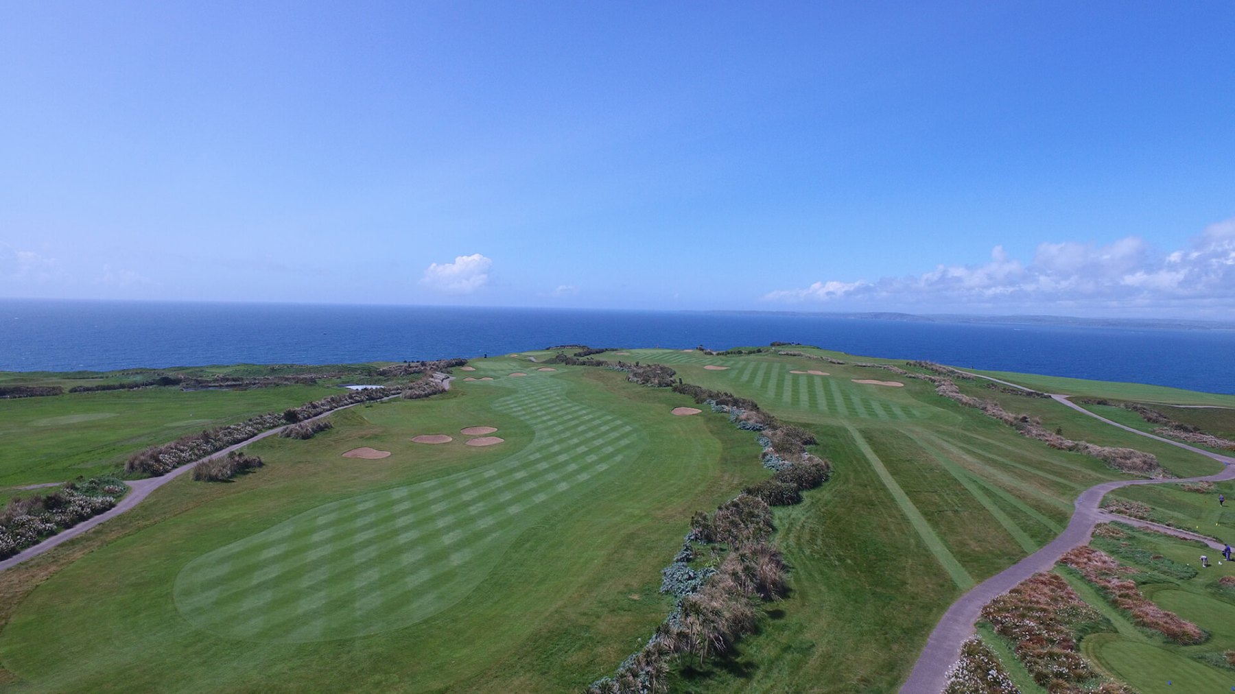 Coastal golf course in Ireland's southwest region