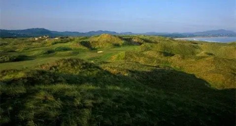 A sunny day at a northwest coast golf course in Ireland