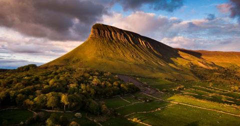 benbulben under sunlight