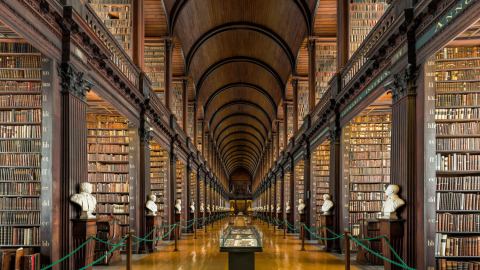 trinity college dublin long room library